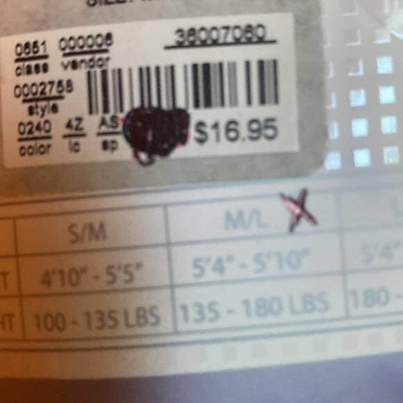 Med/large leggings new in pkg - Picture 3 of 3